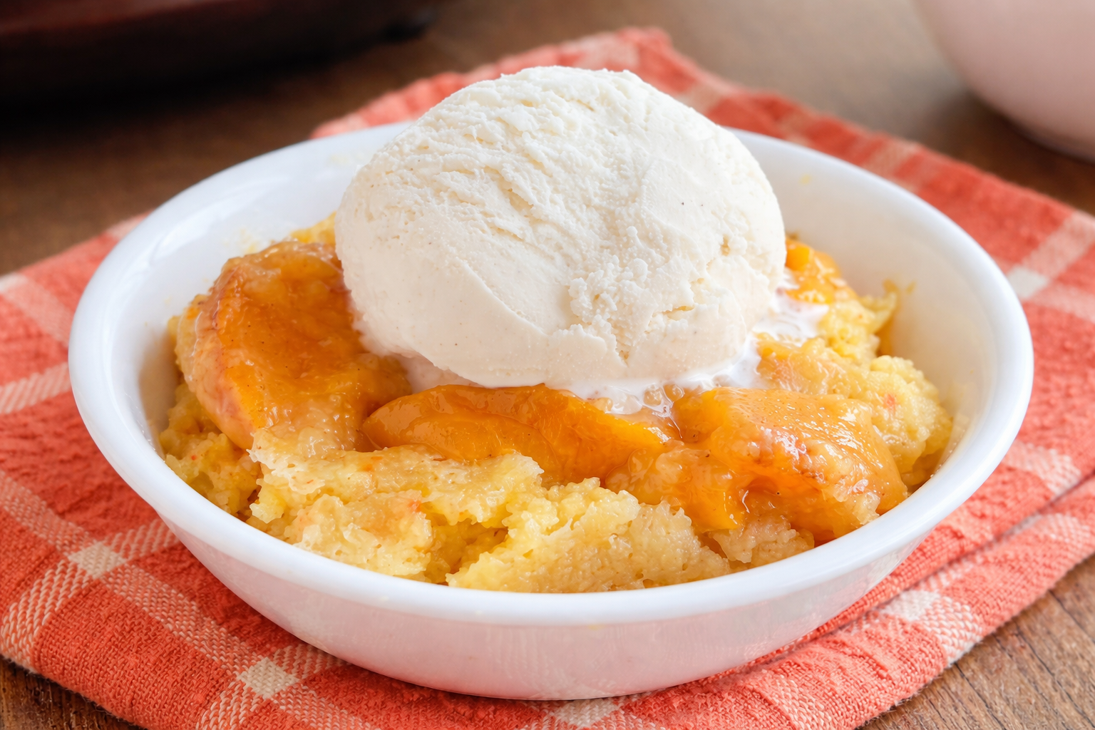 Crockpot Peach Cobbler