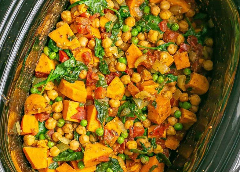 Healthy Crockpot Vegetable Chickpea Curry